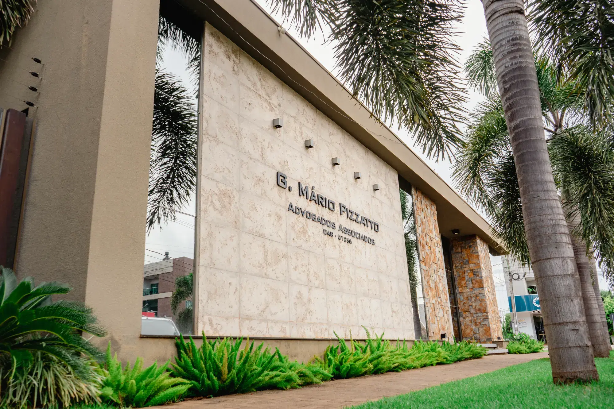 Fachada da sede do G. Mário Pizzatto Advogados Associados em Palotina-PR